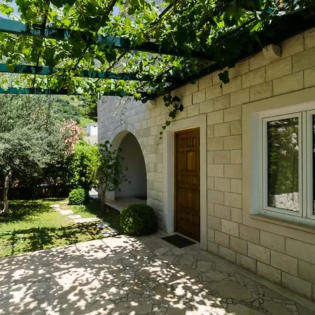 Plavac Mali-3 By Interhome * Potomje