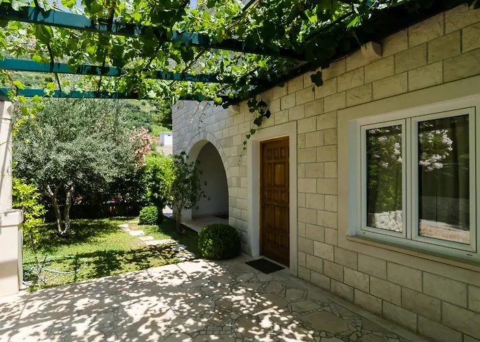 Plavac Mali-3 By Interhome * Potomje