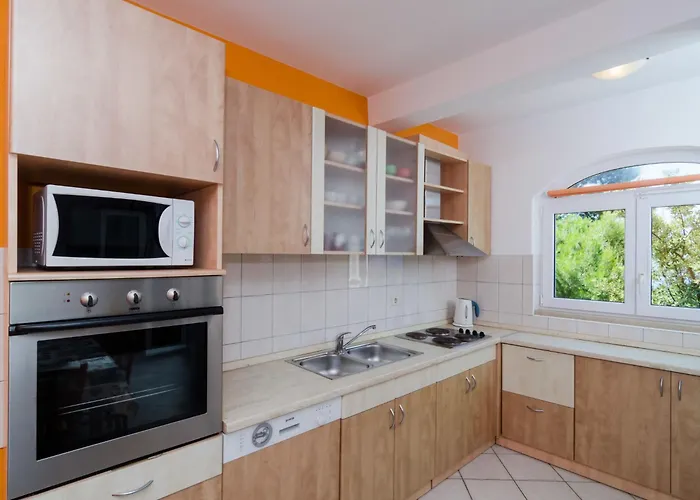 Plavac Mali-3 By Interhome Potomje