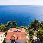 Apartman Plavac Mali-3 By Interhome *