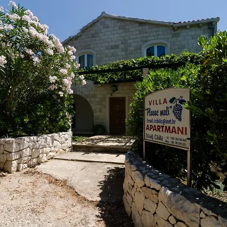 Apartman Plavac Mali-3 By Interhome *