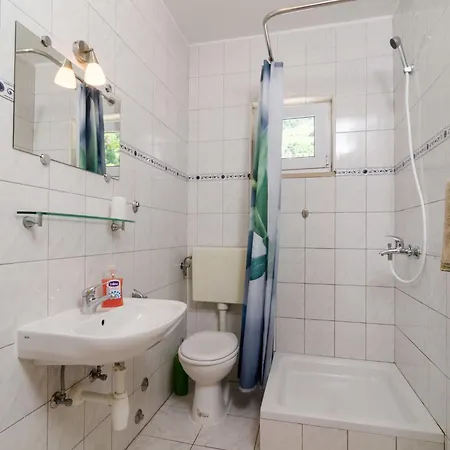 Plavac Mali-3 By Interhome Potomje