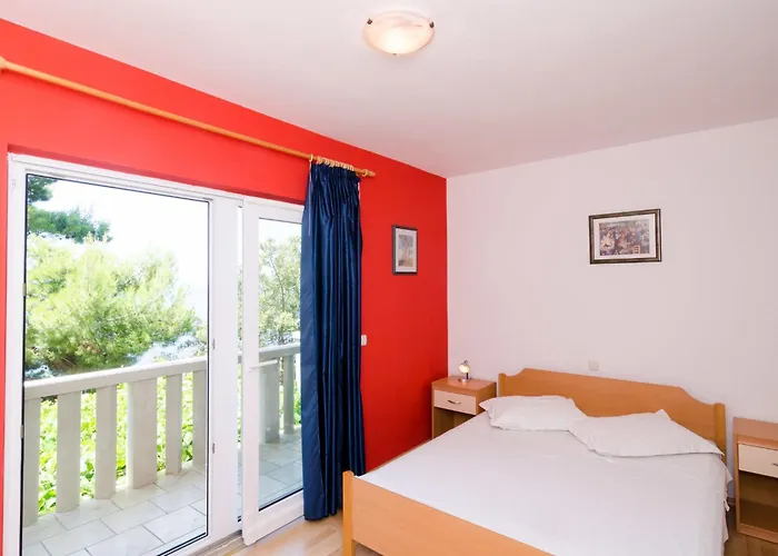 Plavac Mali-3 By Interhome Potomje